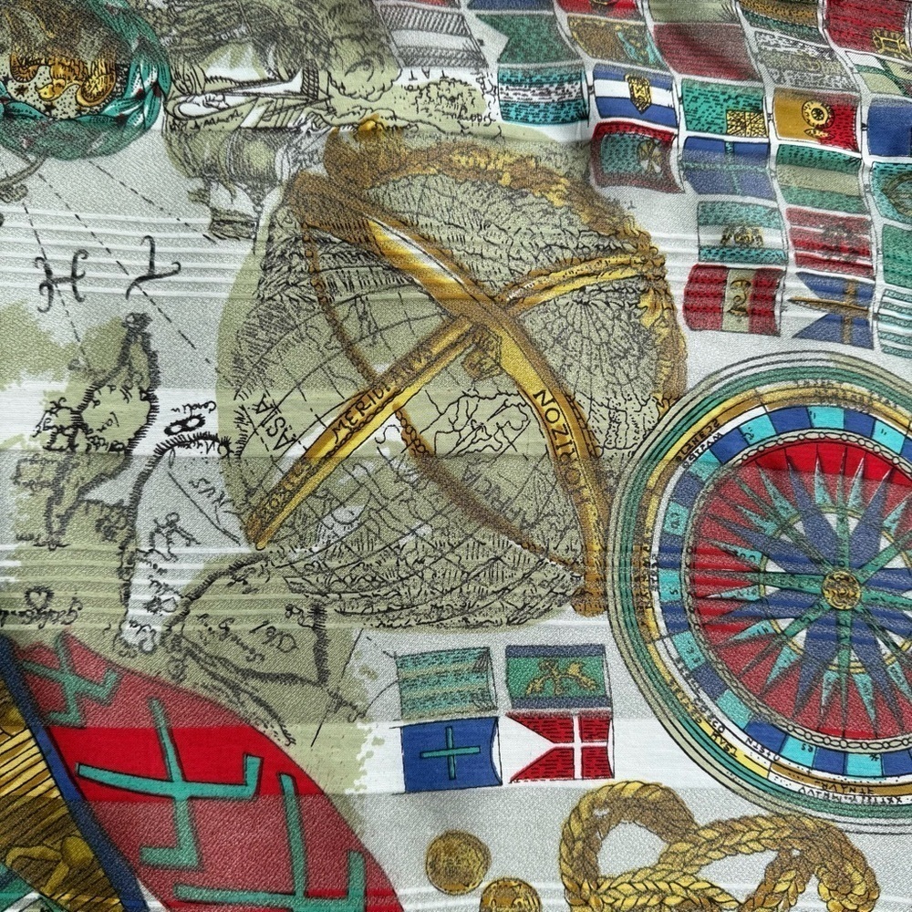 Vintage Liz Sinclair Square Sheer Scarf 100% Rayon Emperors Conquerors 31x31” - Picture 7 of 7